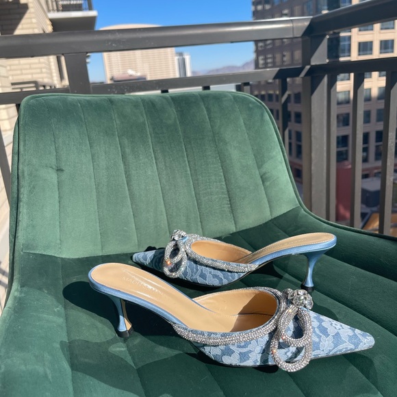 Mach & Mach. - Picture 1 of 4